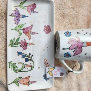 Large Mug and matching Tray Flower Print